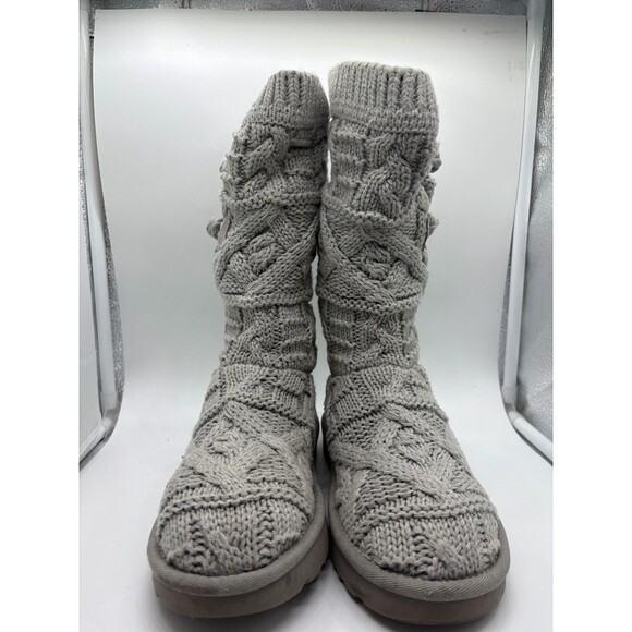 UGG Classic Cardy Sweater Knit Boots Gray with Buttons Women's Size 8 - Picture 1 of 4